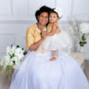 Meet your Posher, Ivonne